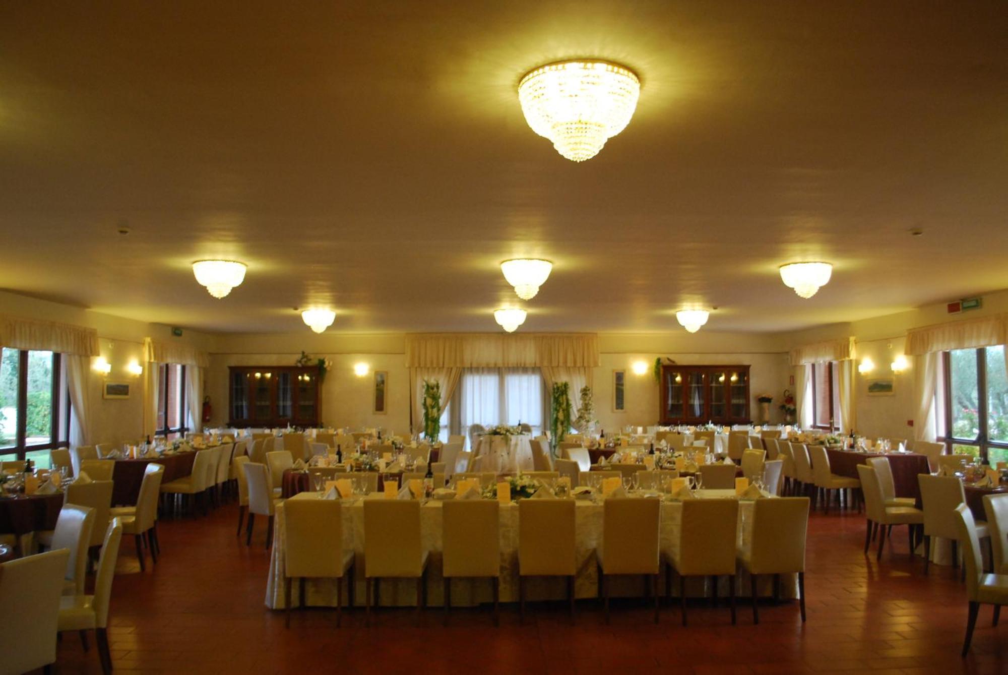 Hotel Borgo Degli Olivi Riotorto Exteriör bild