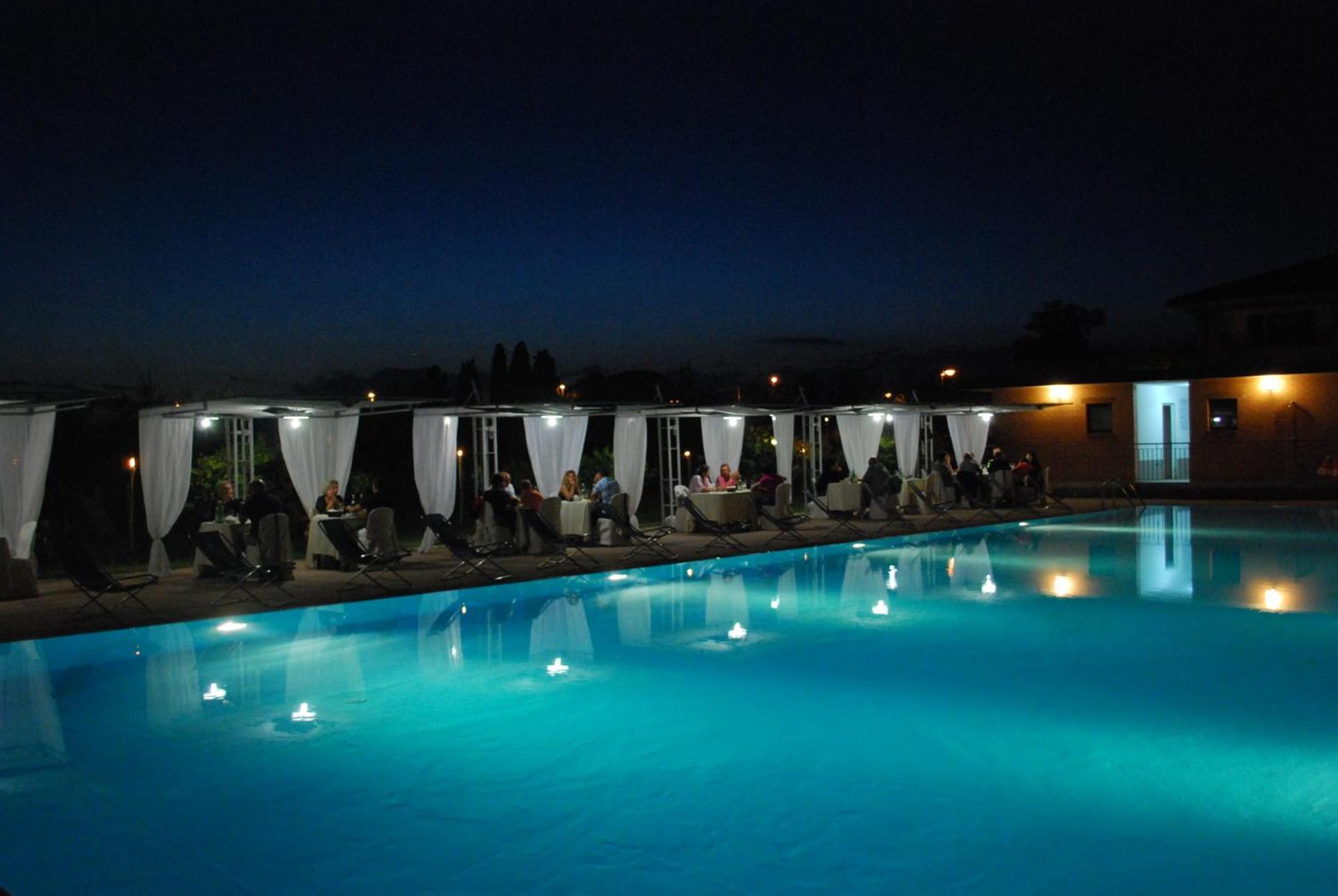 Hotel Borgo Degli Olivi Riotorto Exteriör bild