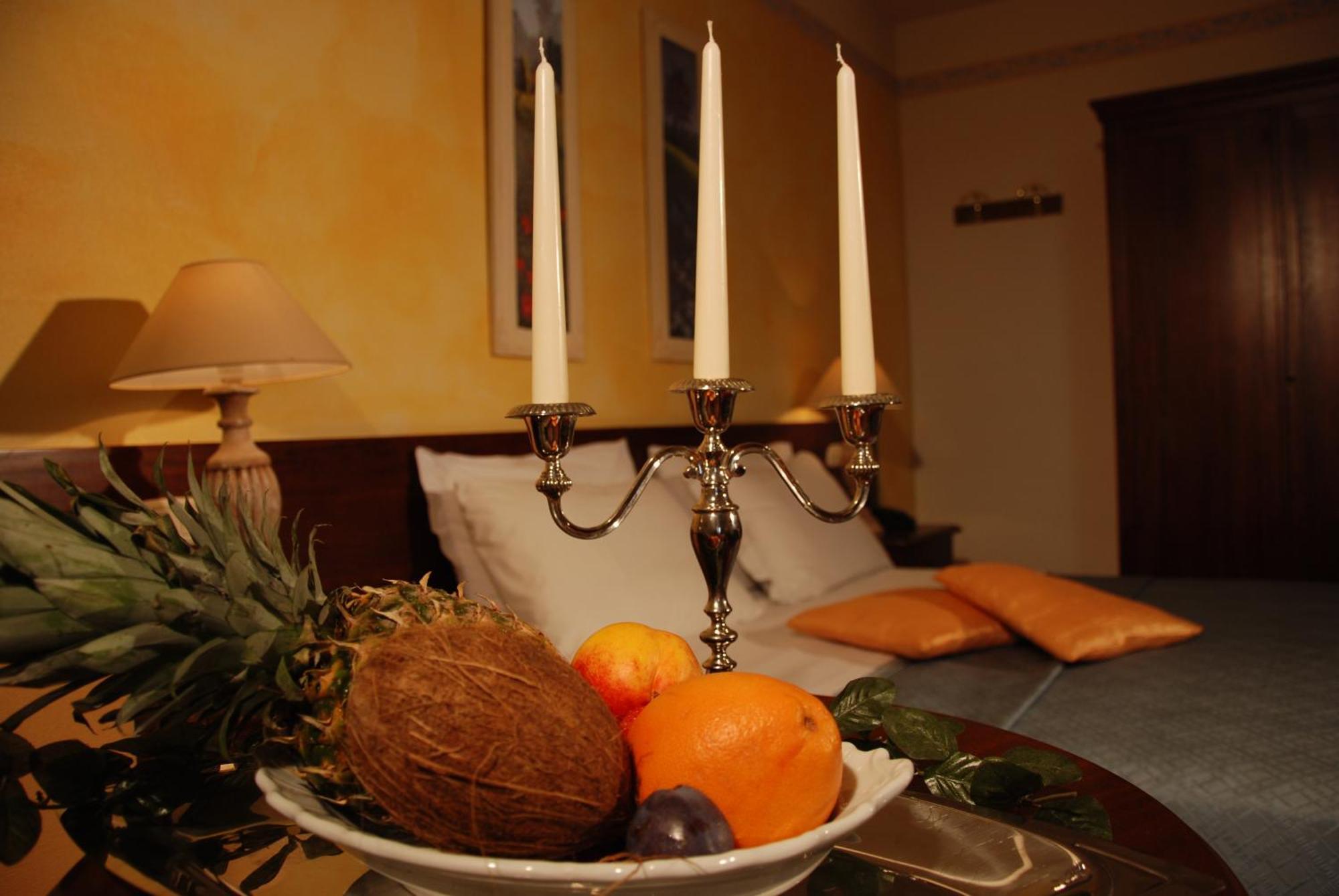 Hotel Borgo Degli Olivi Riotorto Exteriör bild