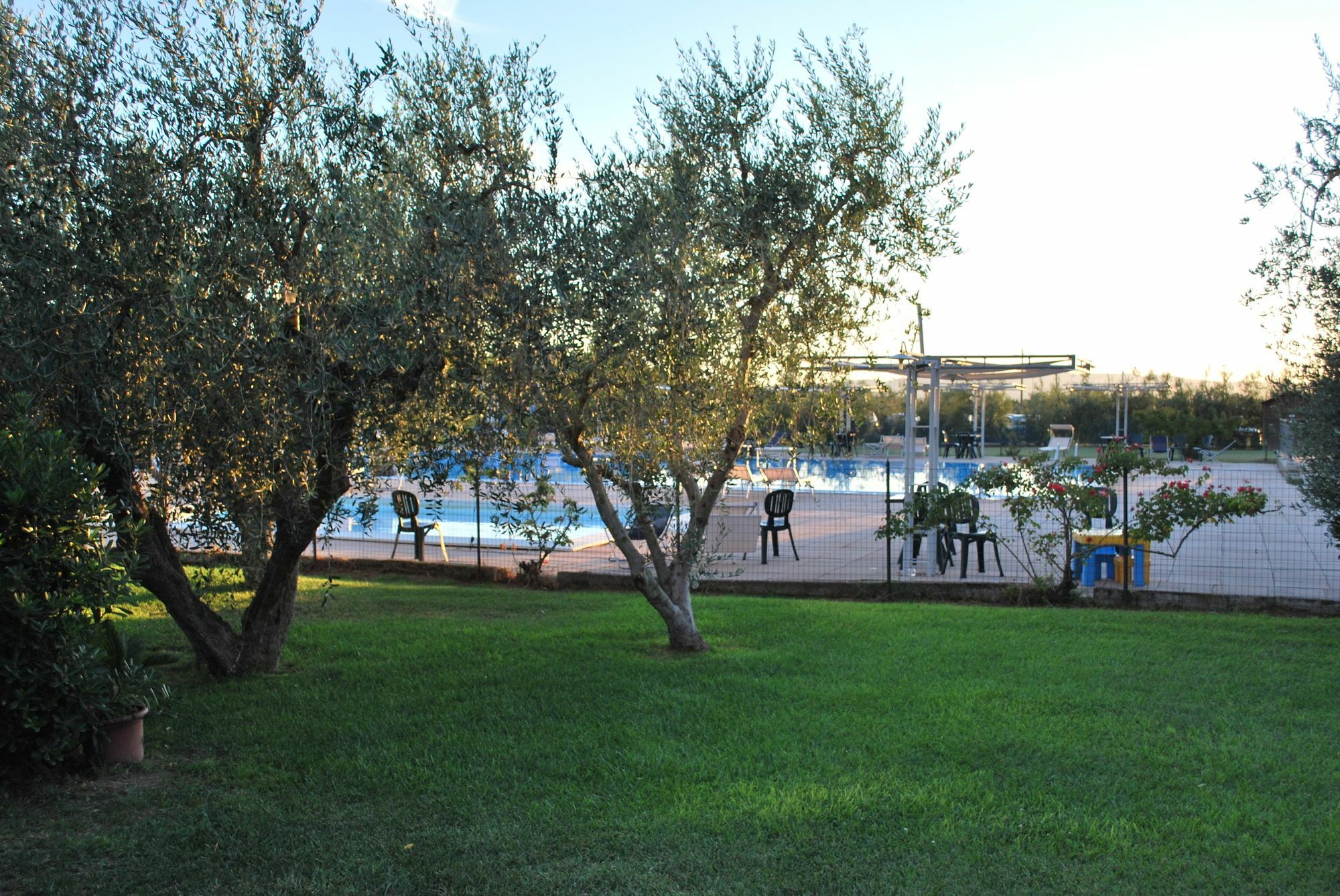 Hotel Borgo Degli Olivi Riotorto Exteriör bild
