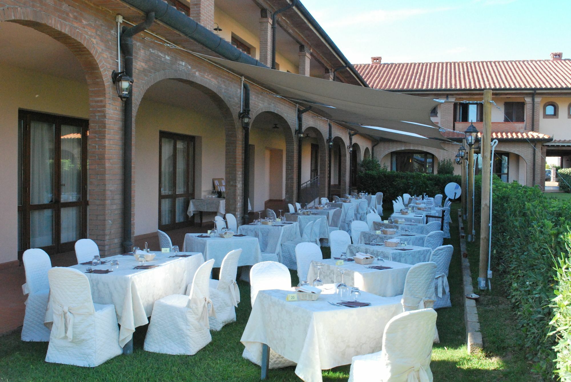 Hotel Borgo Degli Olivi Riotorto Exteriör bild